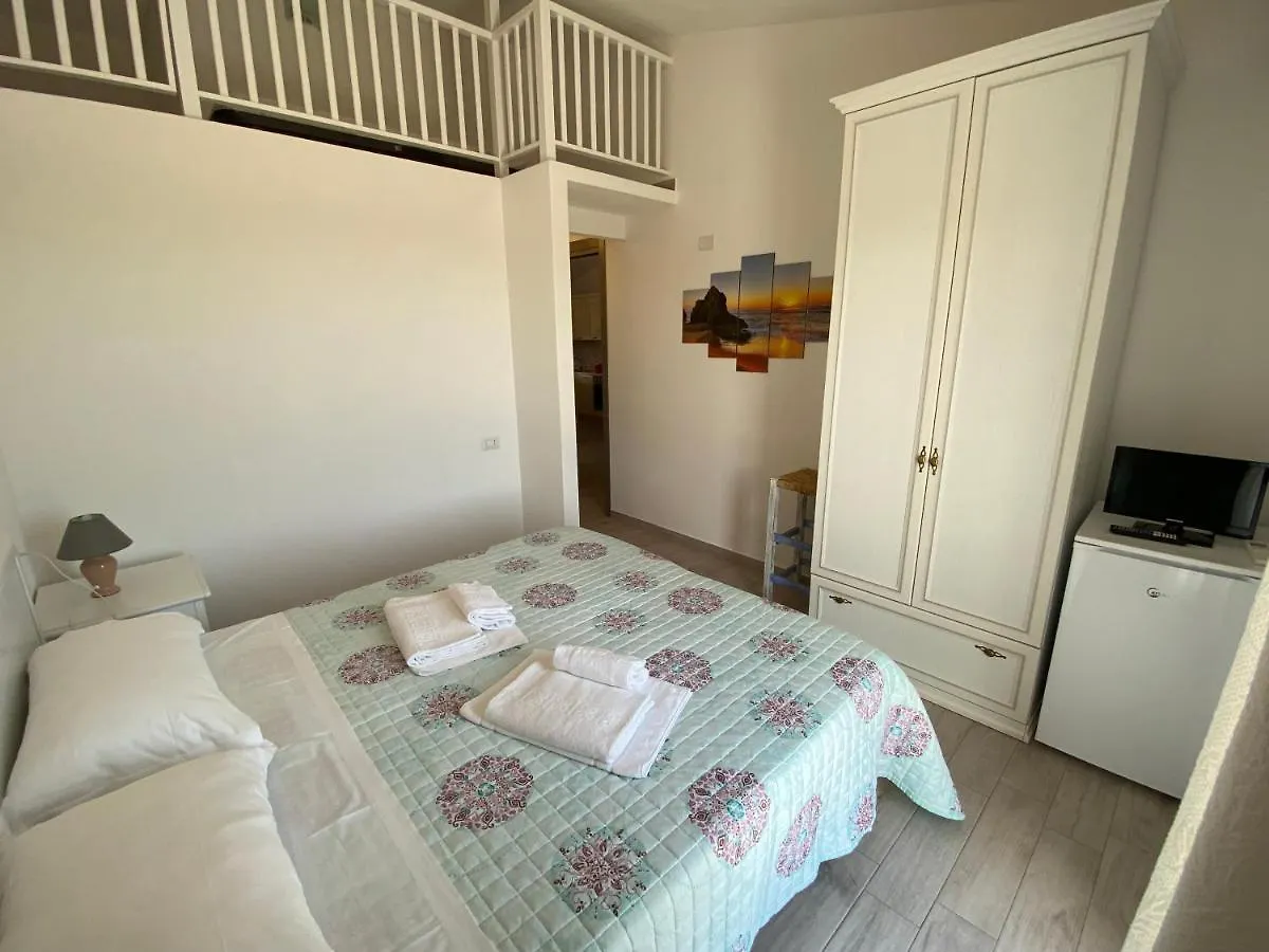 Molti Mari B&B Resort Olbia 2*,