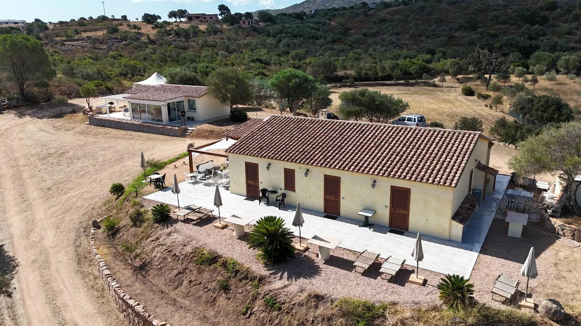 Molti Mari B&B Resort Όλμπια 2*,