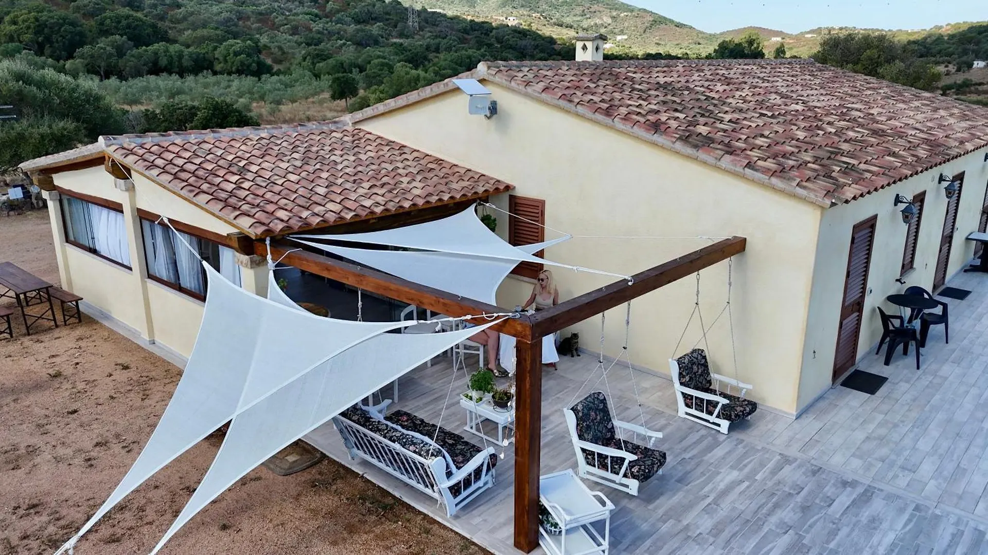 Molti Mari B&B Resort Olbia Panzió
