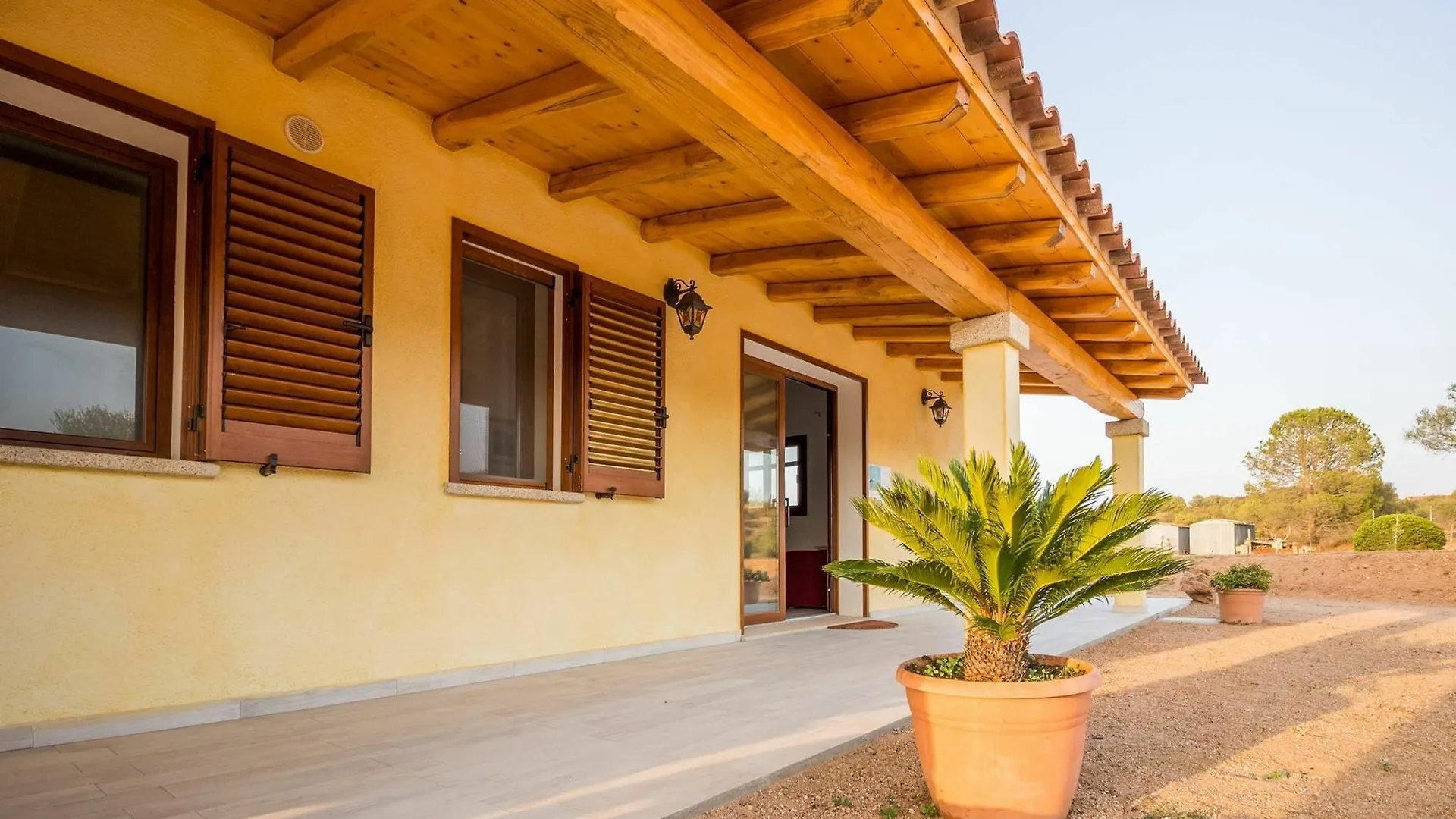 Bed and Breakfast Molti Mari B&B Resort Όλμπια